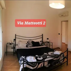 Apartamento Via Matteotti & Via Carracci, Bolonia